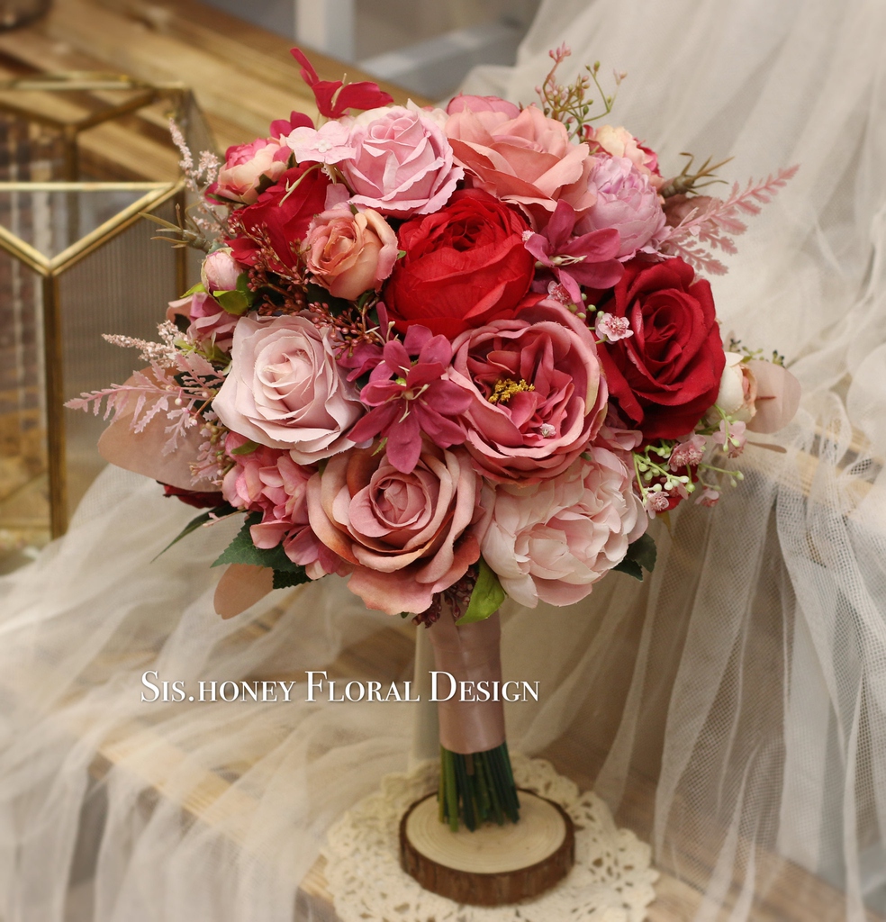 仿真花 預訂結婚註冊紅色系新娘花球m Size 不包運費 Sis Honey Floral Design