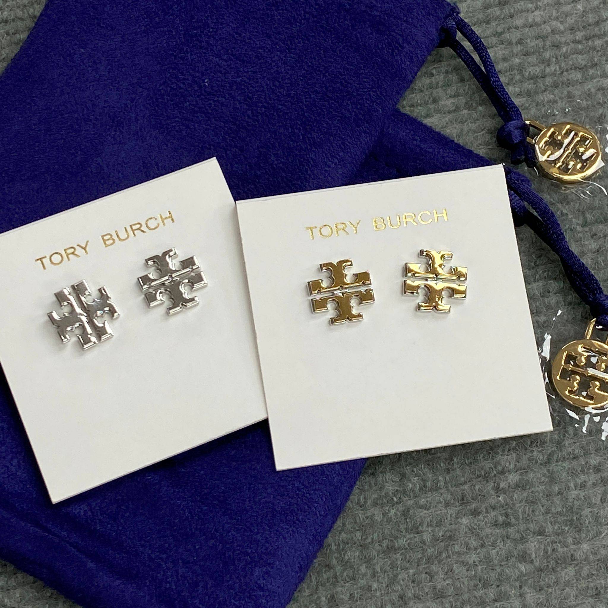 TORY BURCH Large Logo Stud Earrings lovehoneybeebee loveh