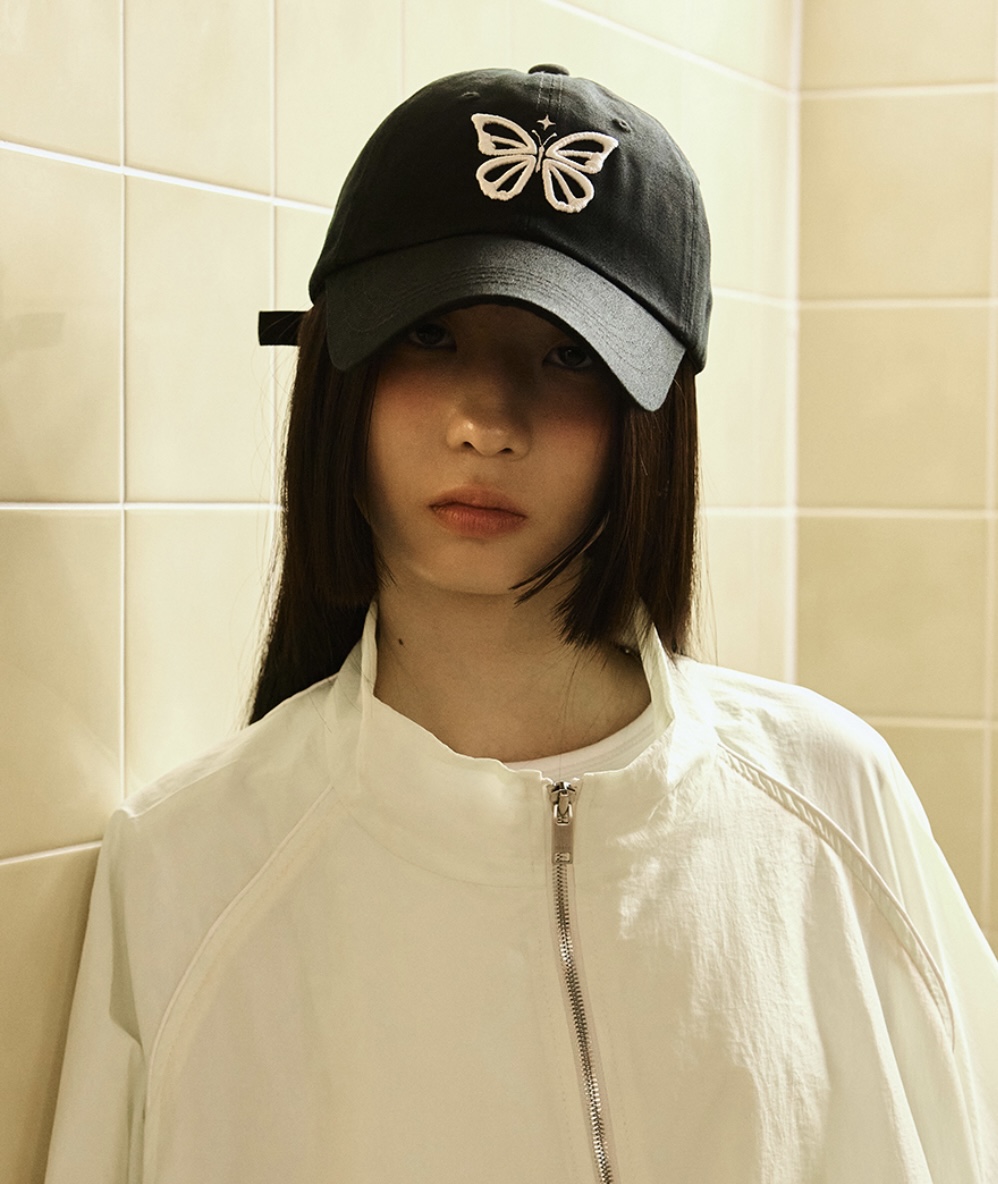 NICK&NICOLE★VINTAGE BUTTERFLY BLINK BALL CAP★送料・関税込 NICK&NICOLE/VINTAGE BUTTERFLY BLINK BALL CAP/ユニセックス